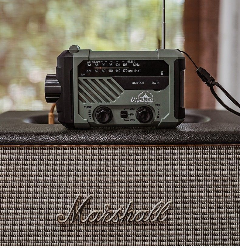Emergency Solar Radio & Flashlight